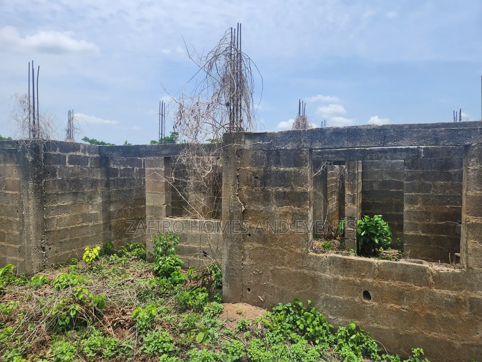 6bdrm Bungalow In Ademilokun Estate, Akobo For Sale in Akobo