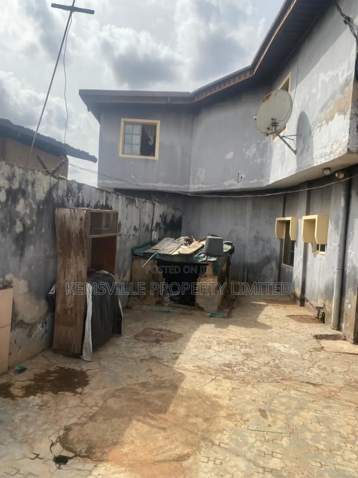 Furnished 3bdrm Block of Flats in Alagbado for sale in Alagbado