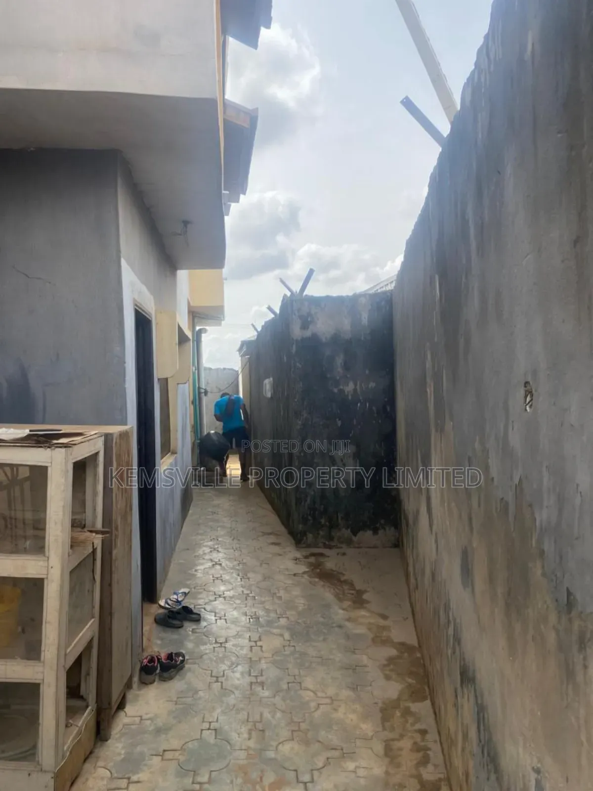 Furnished 3bdrm Block of Flats in Alagbado for sale in Alagbado