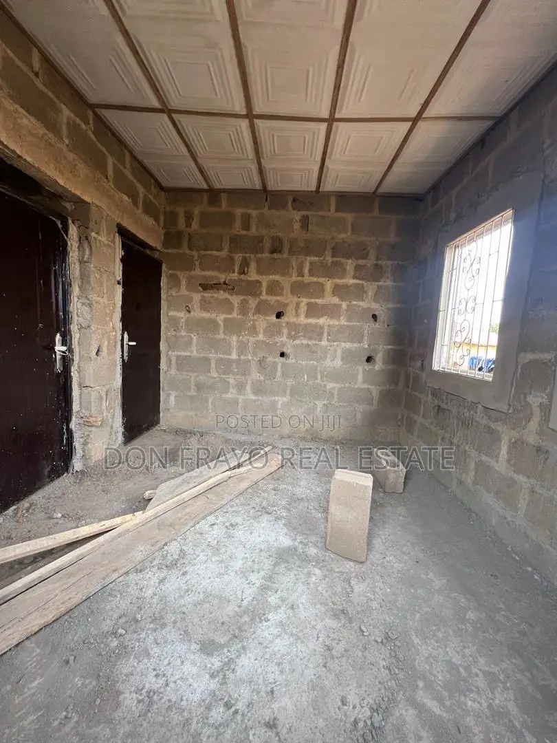 2 Beds + 1 Bed Bungalow At Fatumo Erunmu Olodo Area Ibadan in Iwo Road