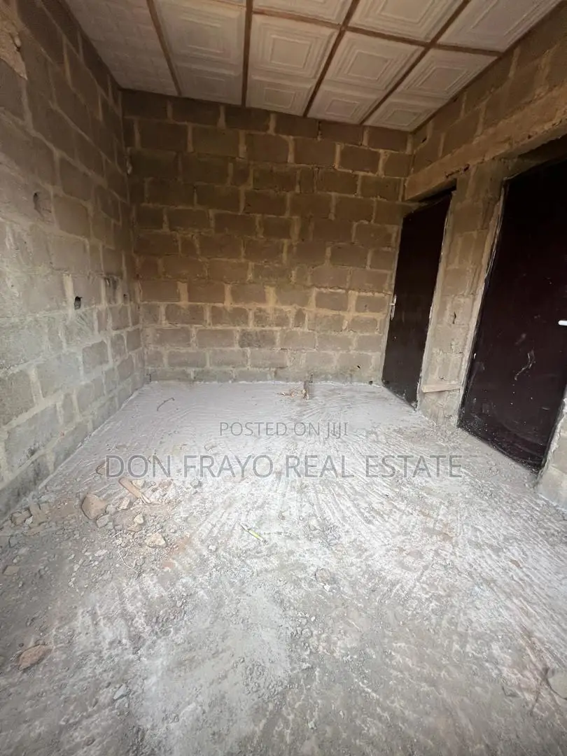 2 Beds + 1 Bed Bungalow At Fatumo Erunmu Olodo Area Ibadan in Iwo Road