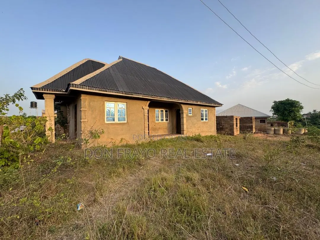 3bdrm Bungalow in Tose Off Moniya Road for sale in Moniya
