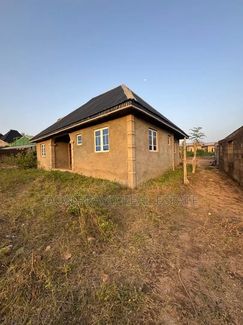 3bdrm Bungalow in Tose Off Moniya Road for sale in Moniya