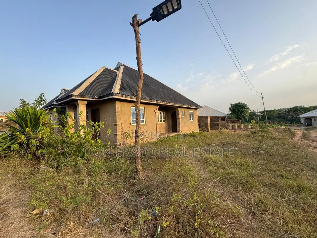 3bdrm Bungalow in Tose Off Moniya Road for sale in Moniya