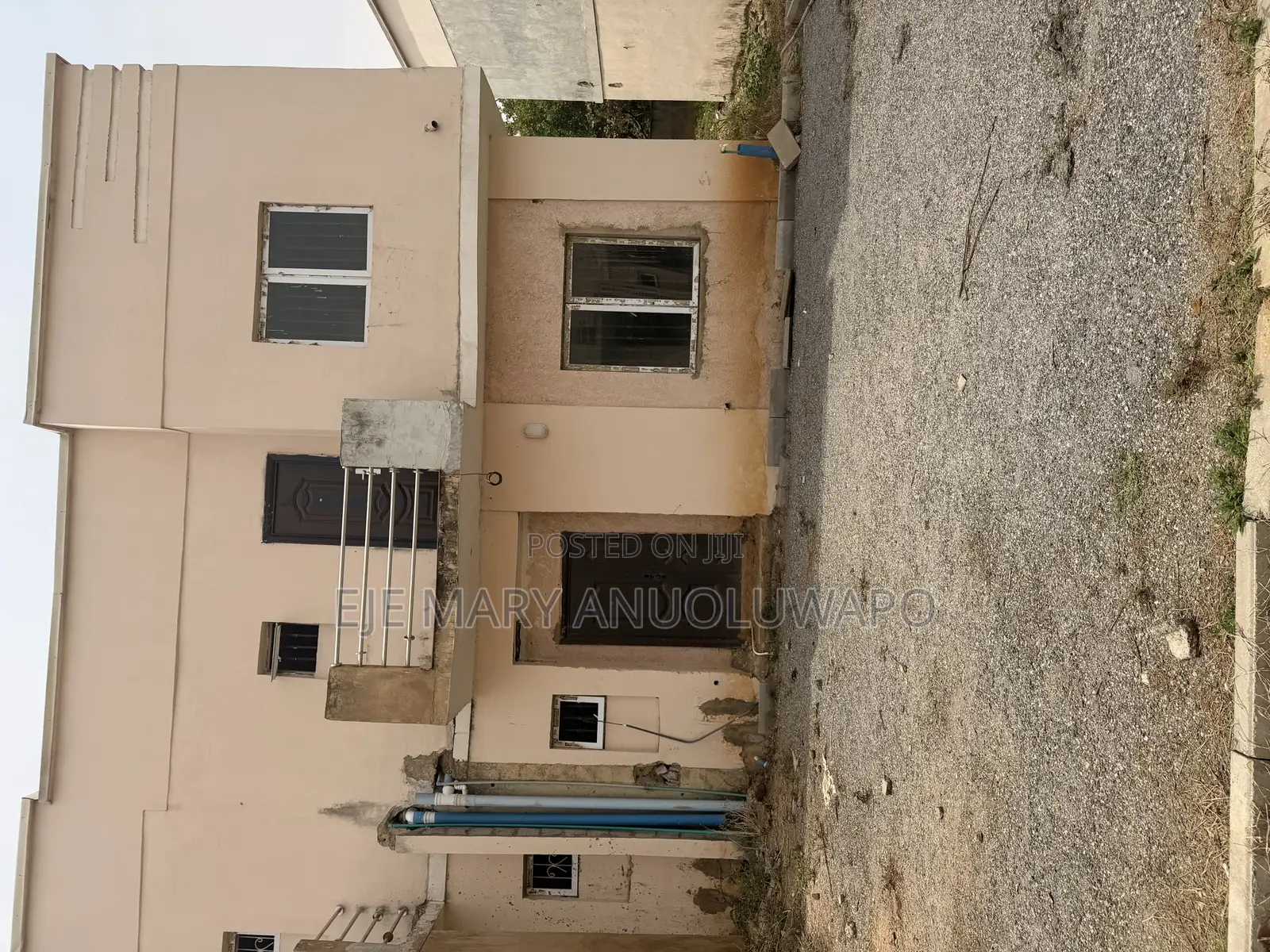 5bdrm Duplex in Brains And Hammers, Life Camp for sale in Life Camp