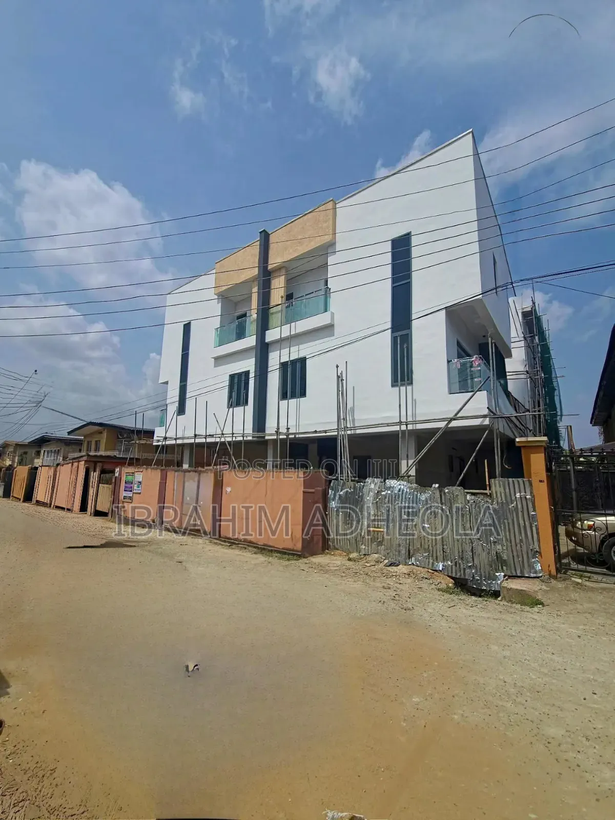 4bdrm Duplex in Maryland, Mende for sale in Mende