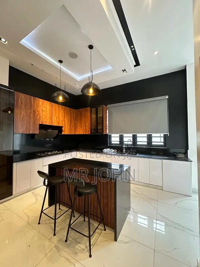 Furnished 5bdrm House in Ologolo Owo Pr, Lekki for sale in Lekki
