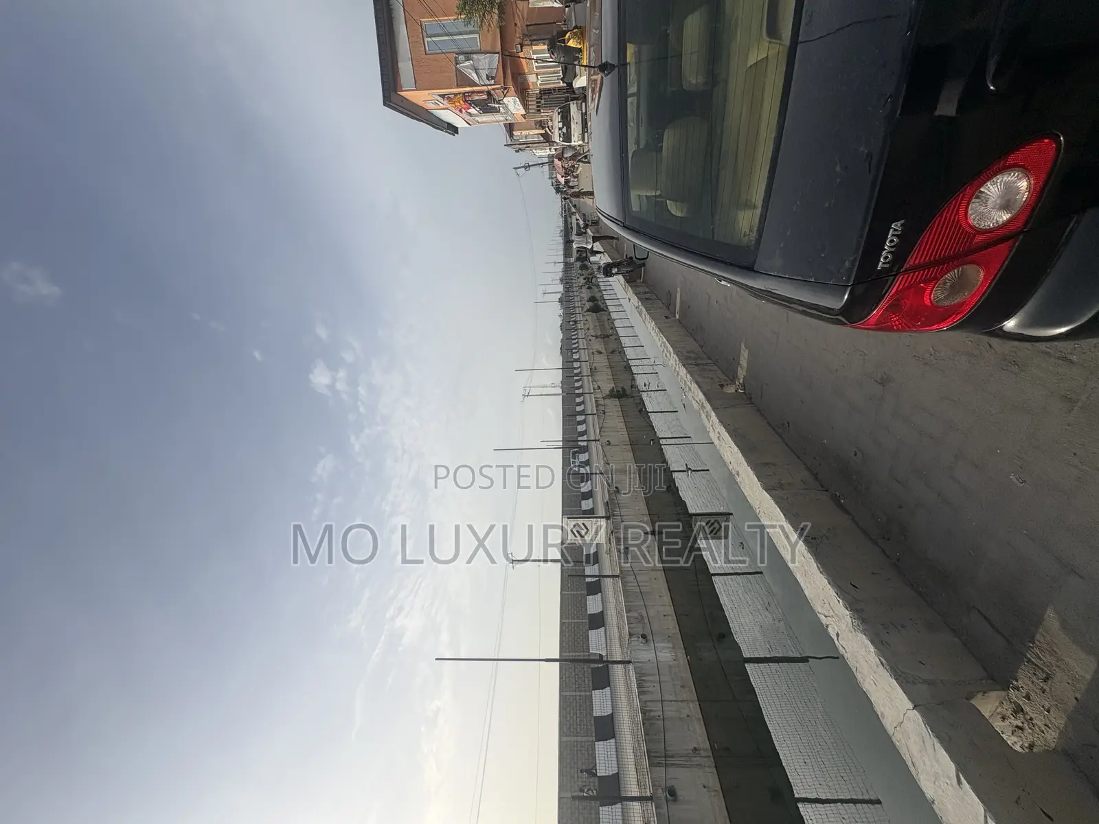 698.676sqm of Dry Land for Sale in Jakande