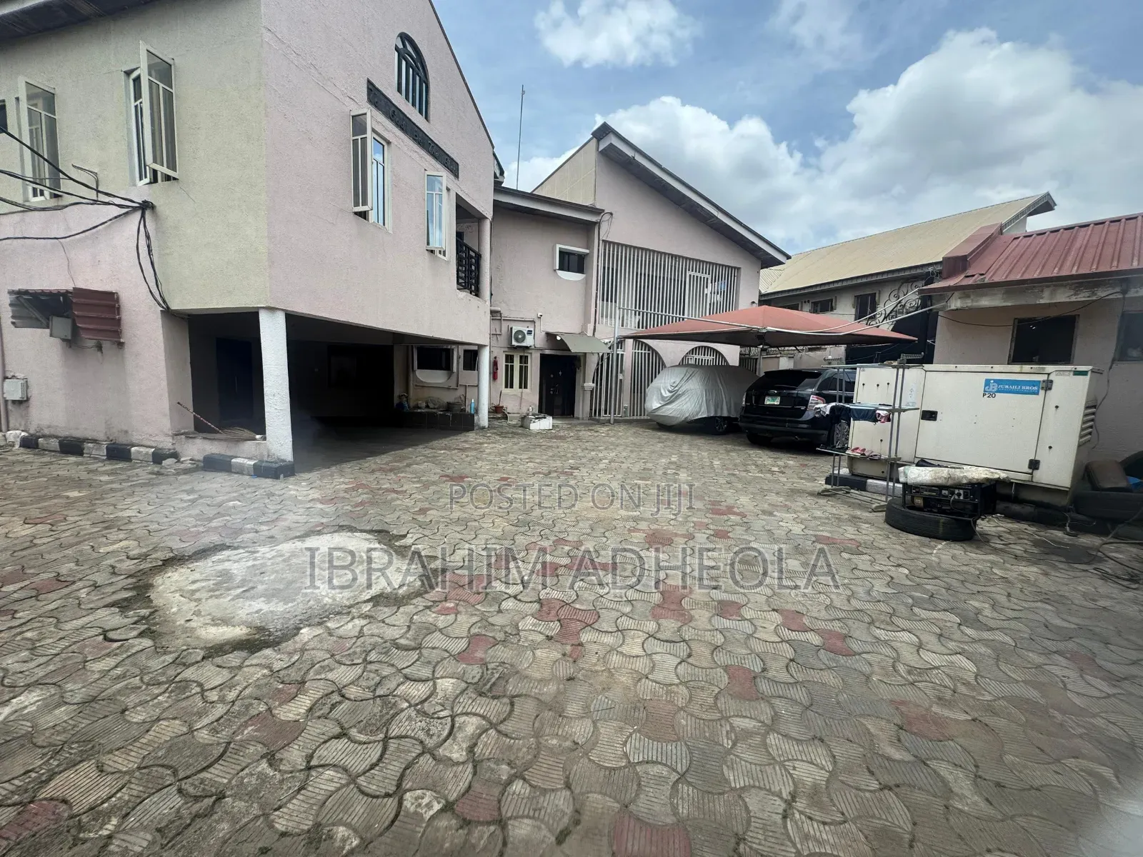 Land Measuring 1200sqm With a Demolishable Structure in GRA Phase 2 Shangisha