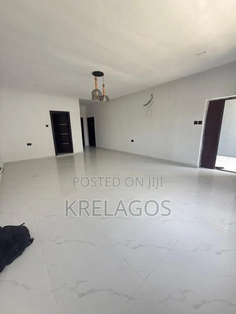 2bdrm Apartment in Abijo for sale in Abijo