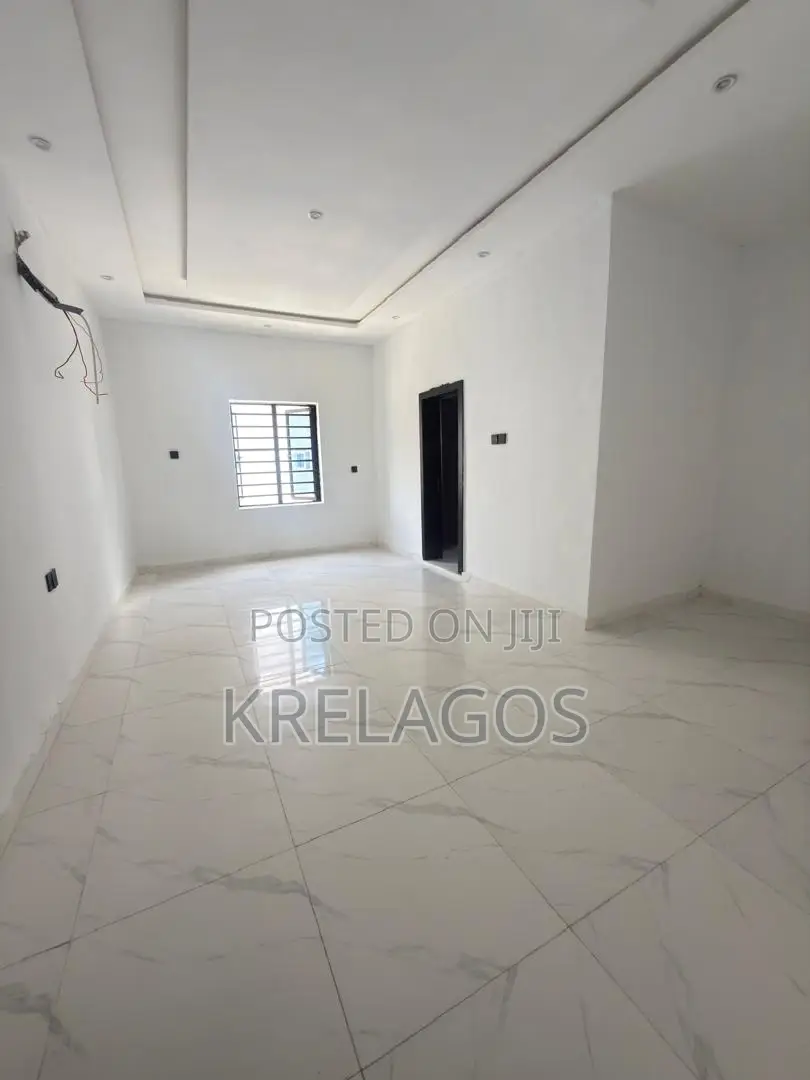 2bdrm Apartment in Abijo for sale in Abijo
