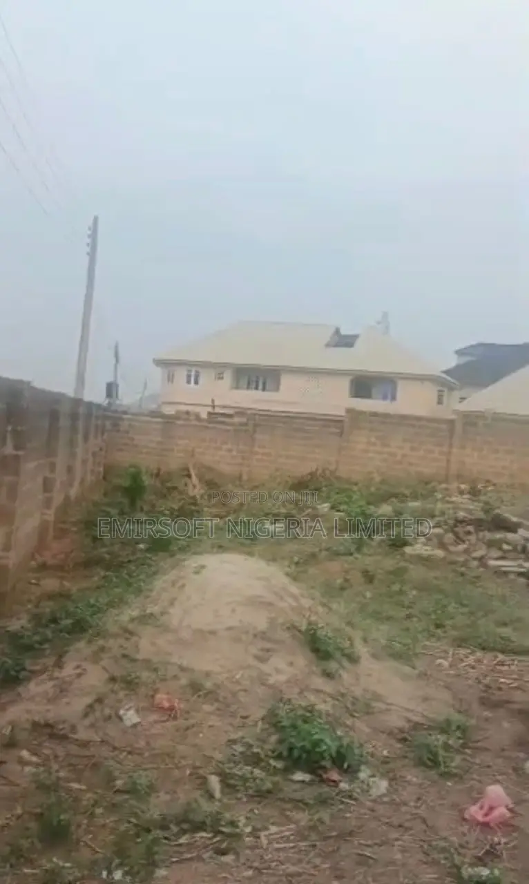 Fenced And Gated 900sqm Of Land Along Kasumu, Akala Express, Ibadan in Akala Express