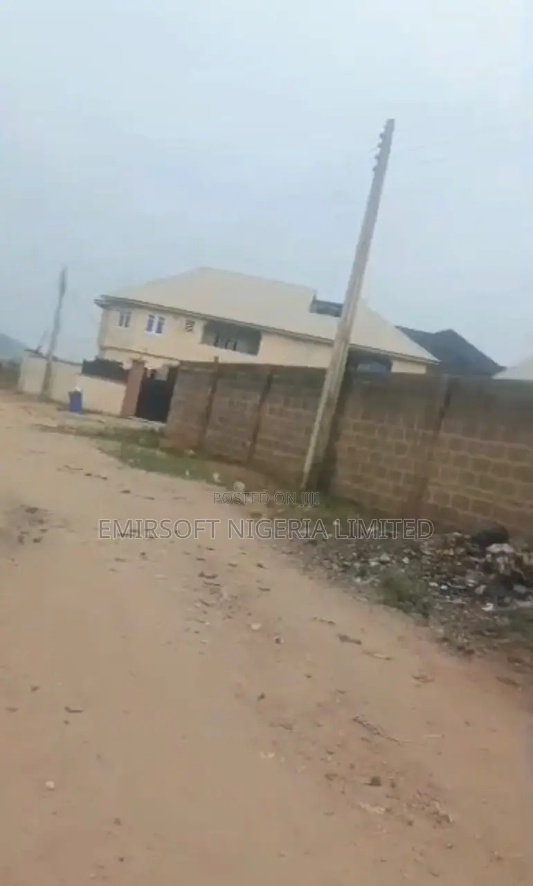 Fenced And Gated 900sqm Of Land Along Kasumu, Akala Express, Ibadan in Akala Express