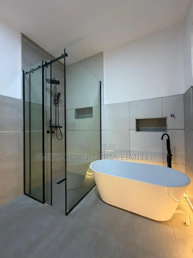 5bdrm Duplex in Agodi for sale in Agodi