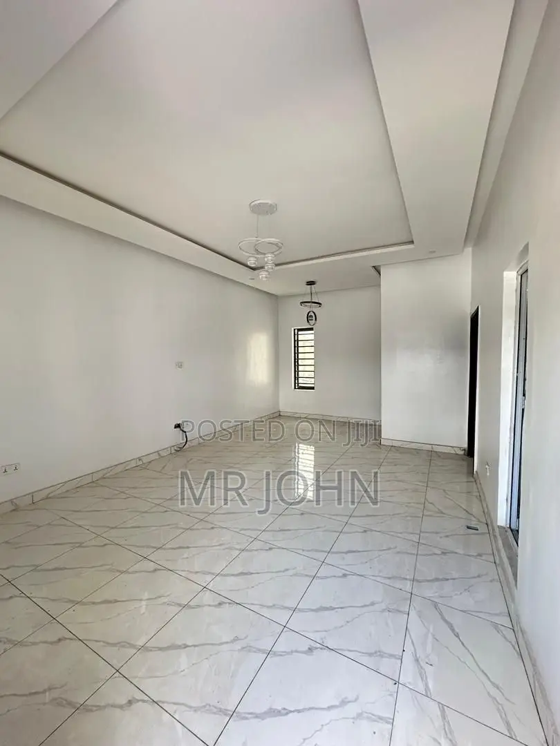 1bdrm Apartment in Mobile Road Ilaje, VGC / Ajah for sale in VGC / Ajah