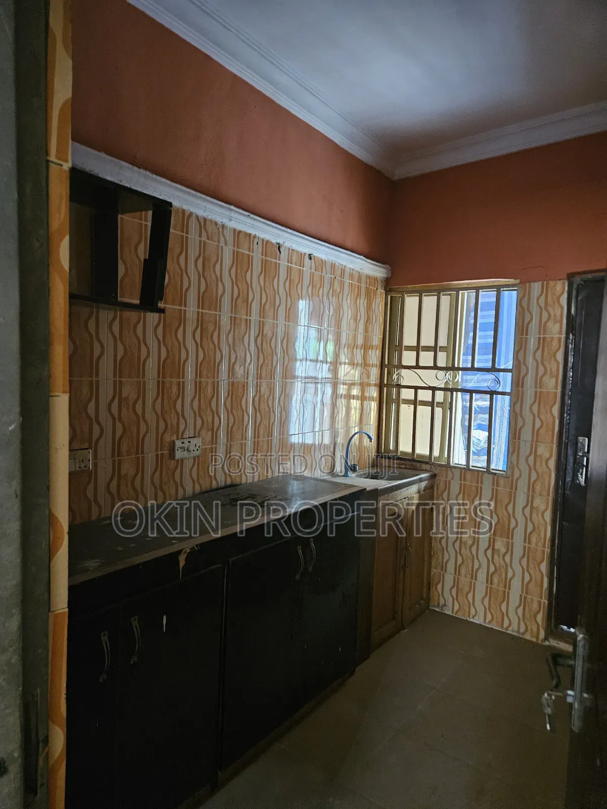 Furnished 2bdrm Block of Flats in Agunbelewo, Osogbo for sale in Osogbo