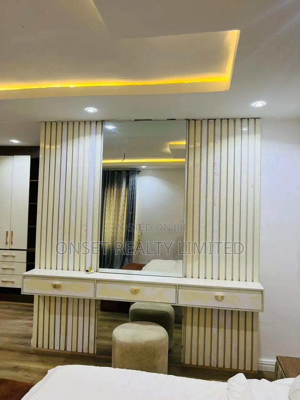 Furnished 3bdrm Apartment in Banana Island Road for sale in Banana Island