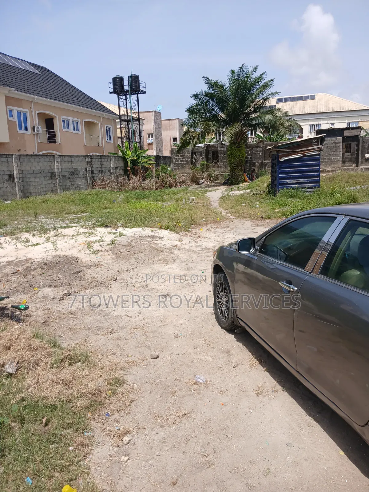 2 and Half Plots in Eleko