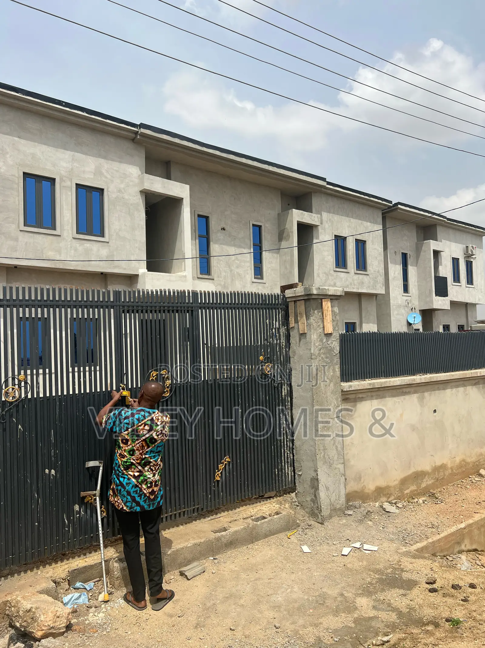 4bdrm Duplex in Medical Estate, Mararaba for rent in Mararaba