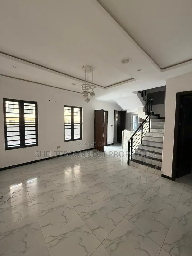 4bdrm Duplex in Ikate for rent in Ikate