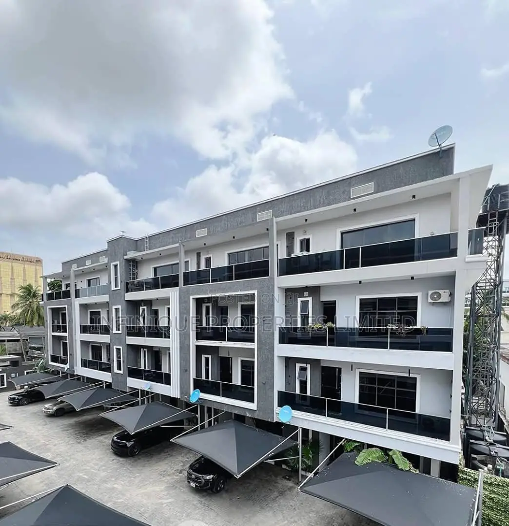 4bdrm Townhouse / Terrace in Lekki Phase 1 for rent in Lekki Phase 1