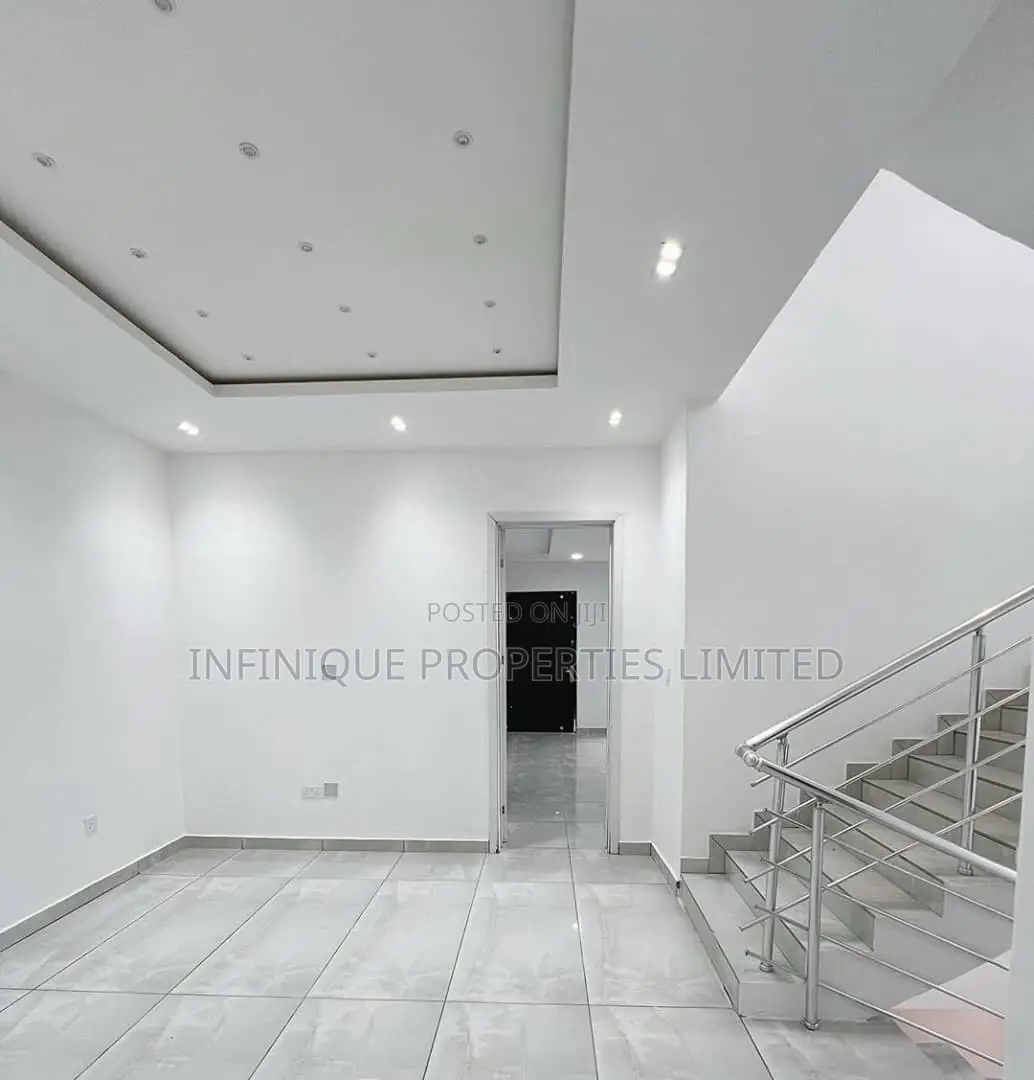 4bdrm Townhouse / Terrace in Lekki Phase 1 for rent in Lekki Phase 1