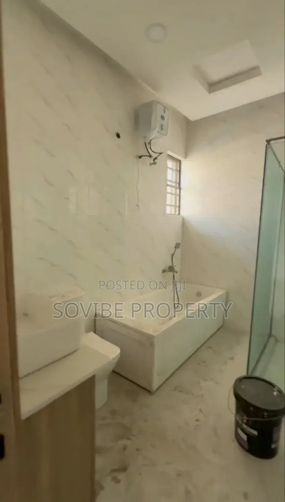 Furnished 4bdrm Townhouse/Terrace in Hi Life, Lekki Expressway for sale in Lekki Expressway