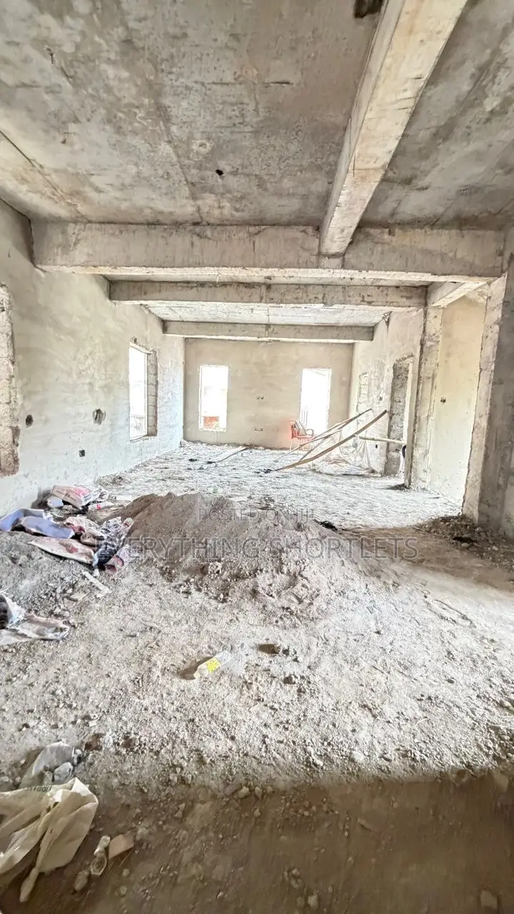 6bdrm Duplex in Maitama for sale in Maitama