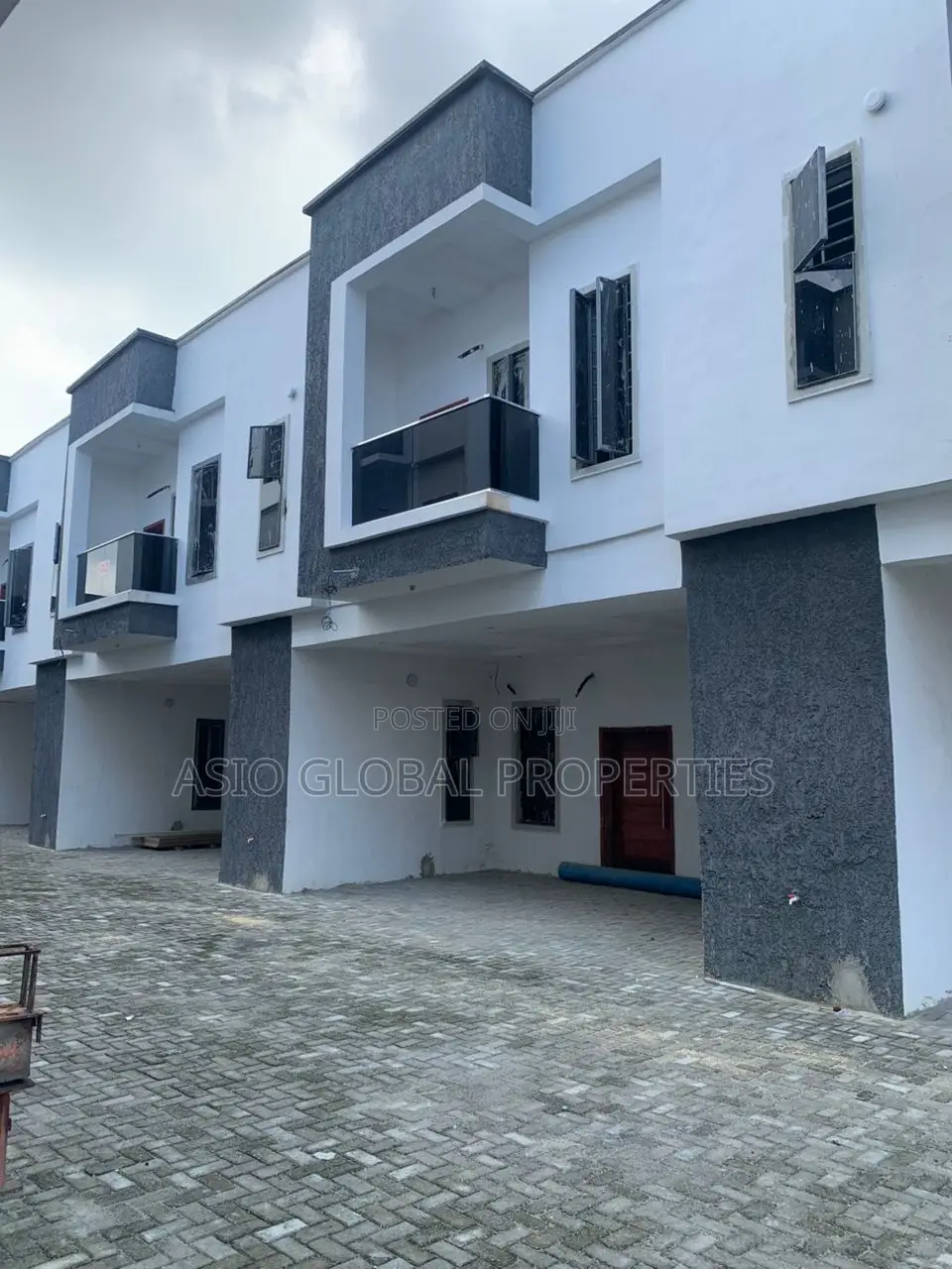 Furnished 4bdrm Duplex in Ajah for sale in Ajah