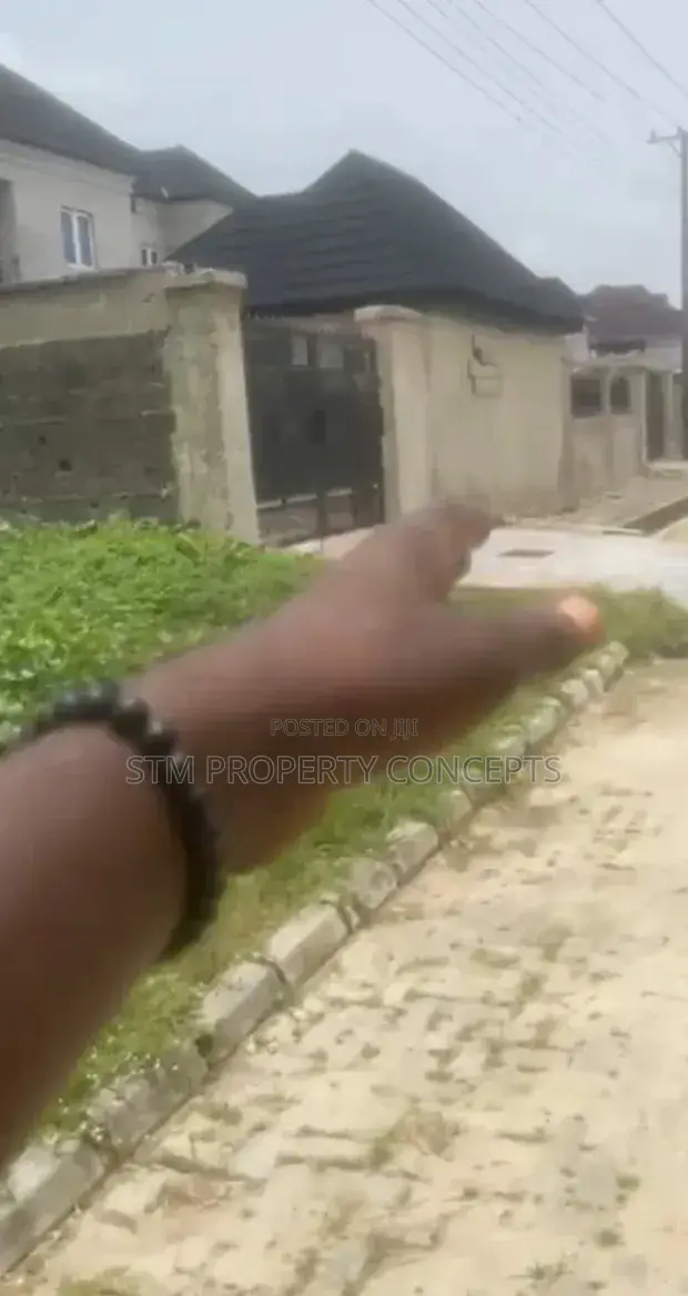 400sqm Land For Sale At Lekki Scheme in VGC / Ajah