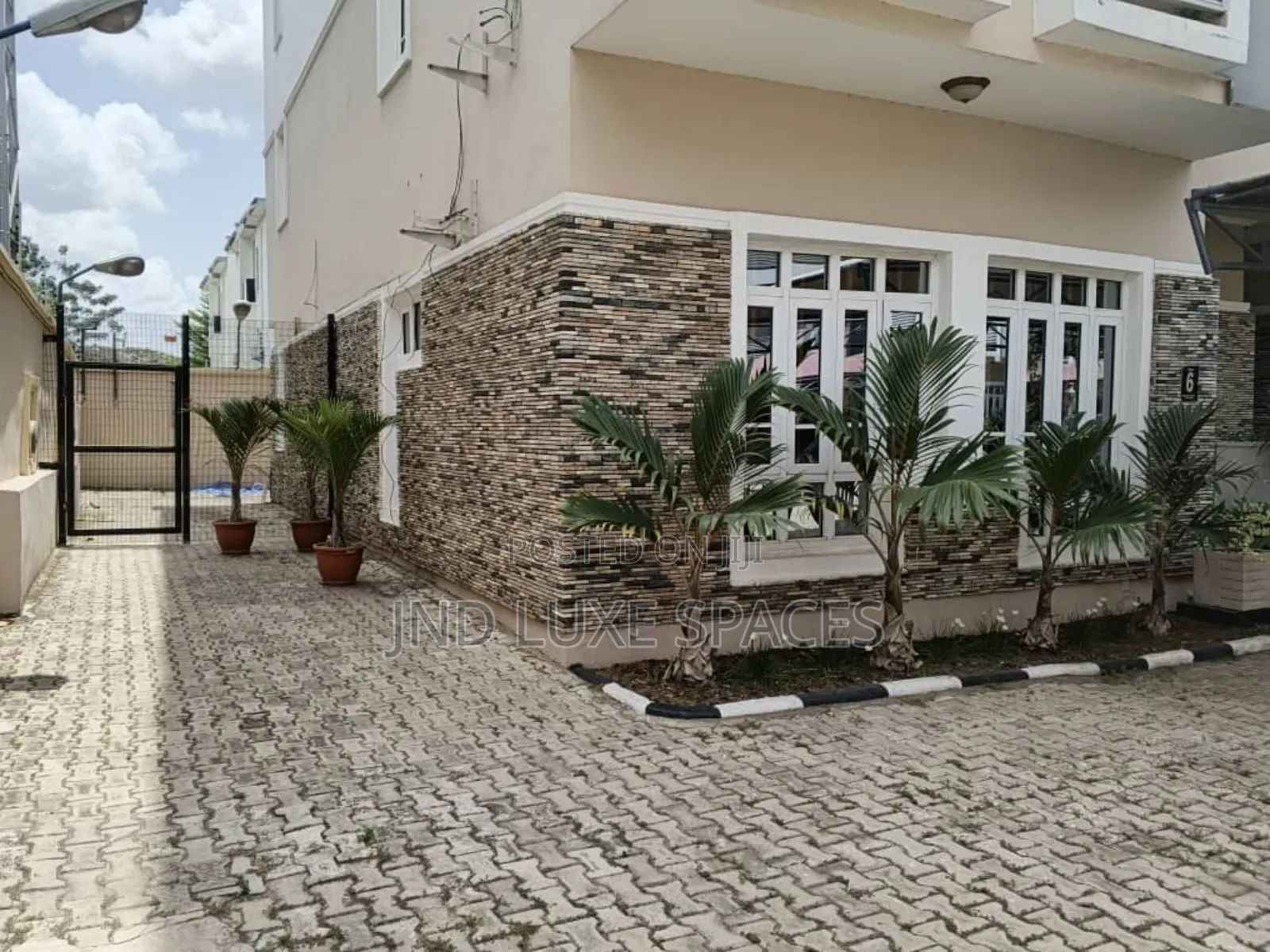 4bdrm Townhouse / Terrace in Ikeja GRA for rent in Ikeja GRA