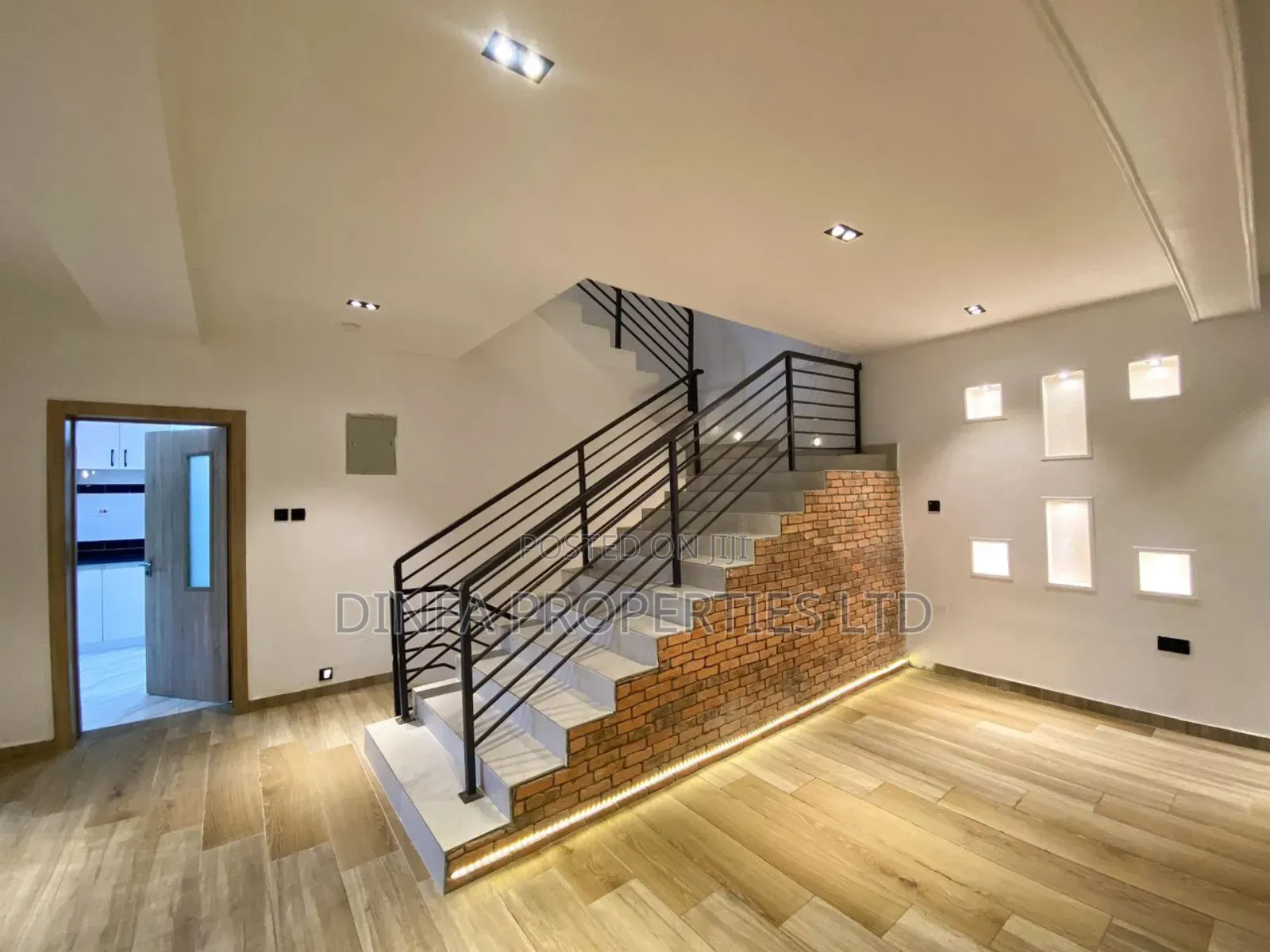 4bdrm Townhouse/Terrace in Ikate for sale in Ikate