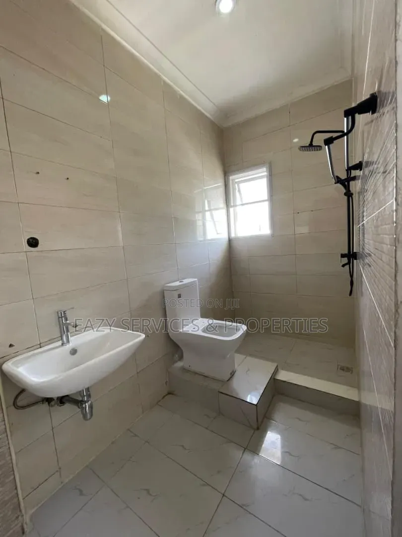 Mini Flat in Chevy View Estate, Chevron for rent in Chevron