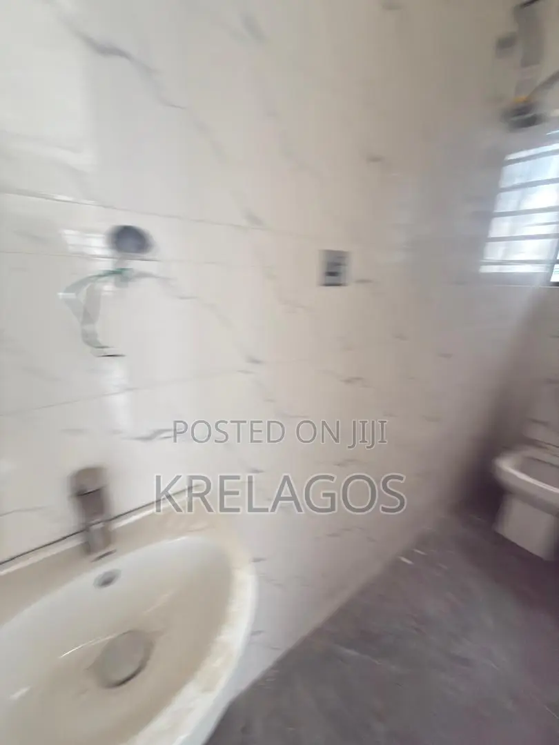 3bdrm Apartment in Abijo for sale in Abijo