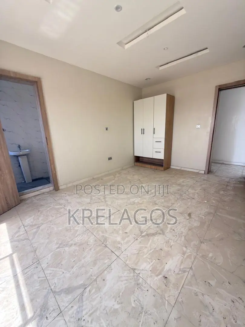 3bdrm Apartment in Abijo for sale in Abijo