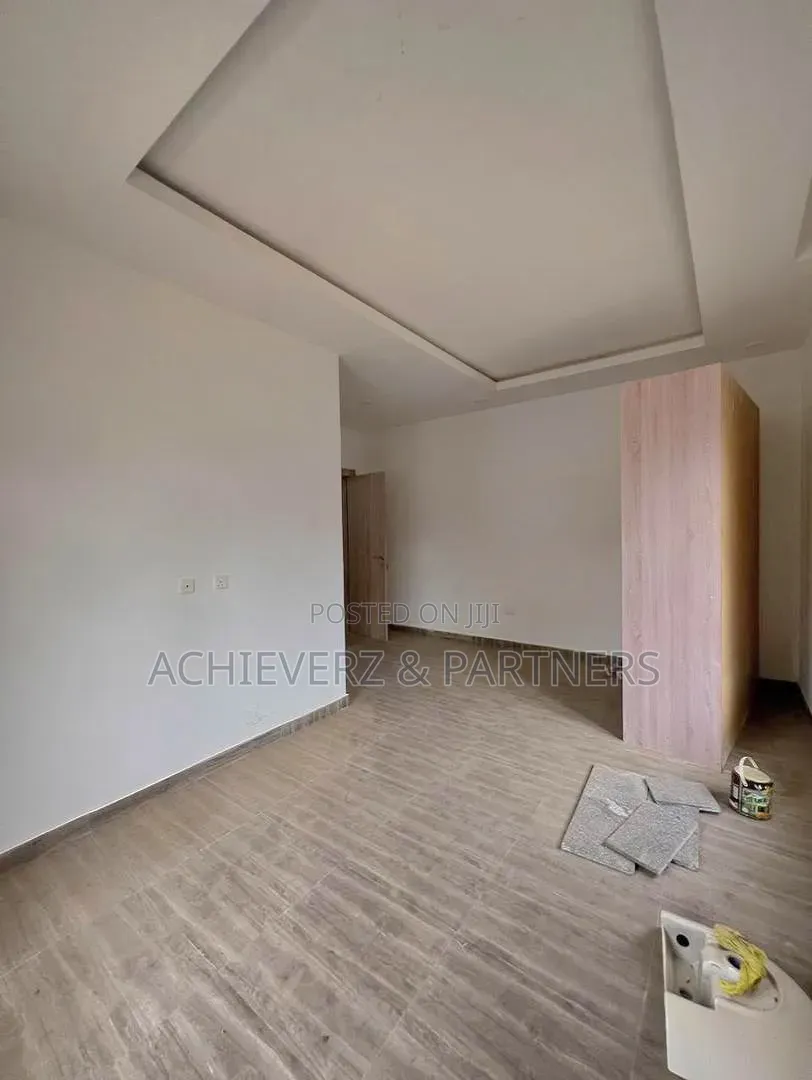 6bdrm Duplex in Guzape District for sale in Guzape District
