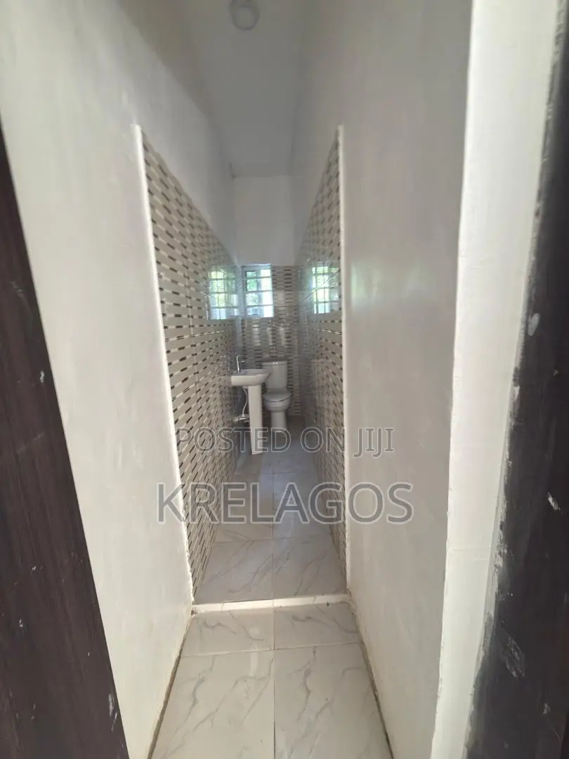 2bdrm Apartment in Abijo for sale in Abijo