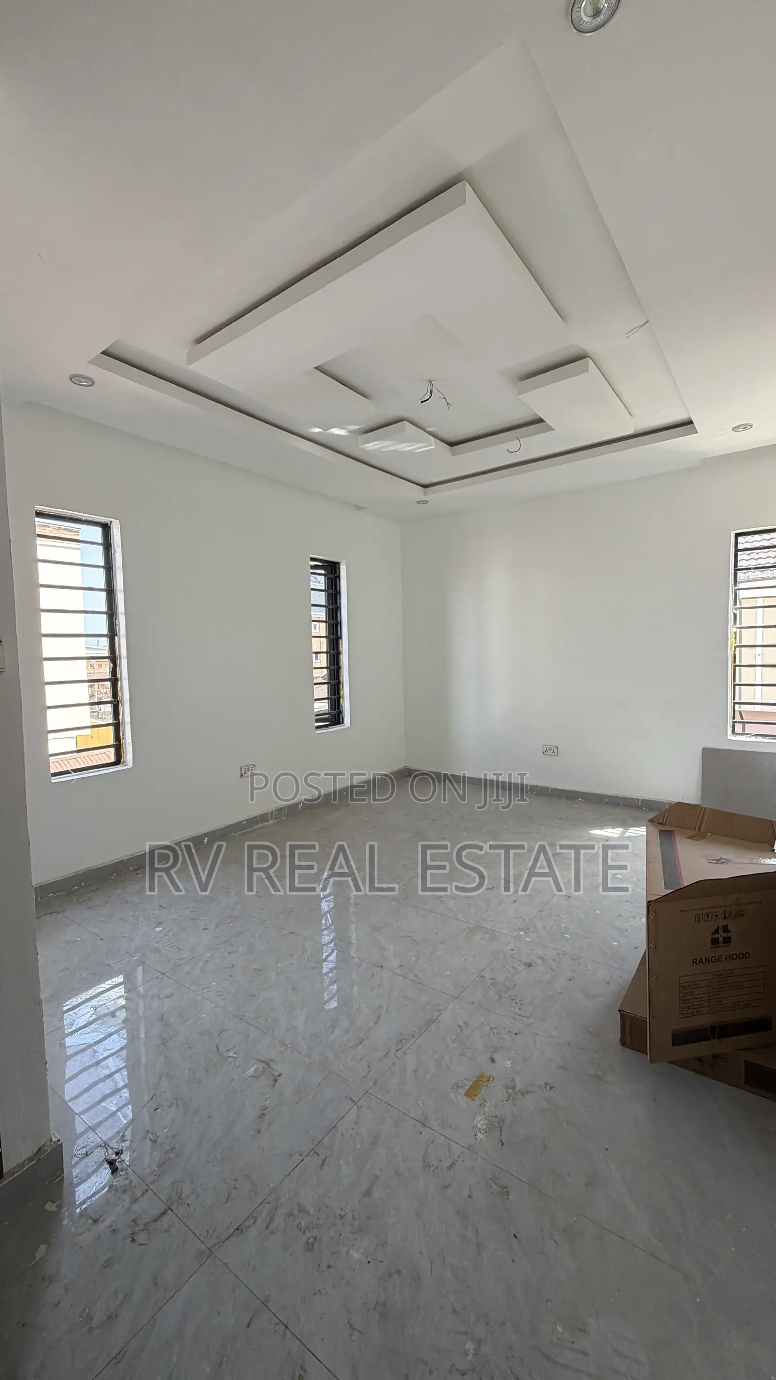 2bdrm Apartment in Surulere for sale in Surulere