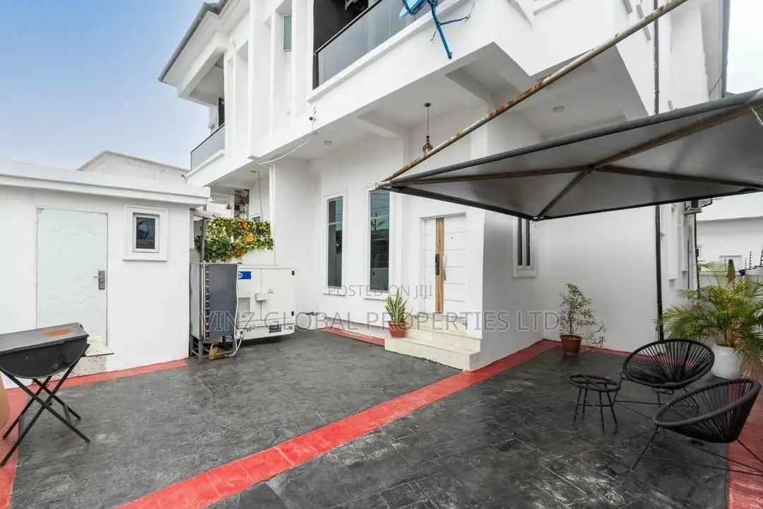 Luxury 4-Bedroom Detached Duplex Shortlet Apartment With Private Pool in Lekki