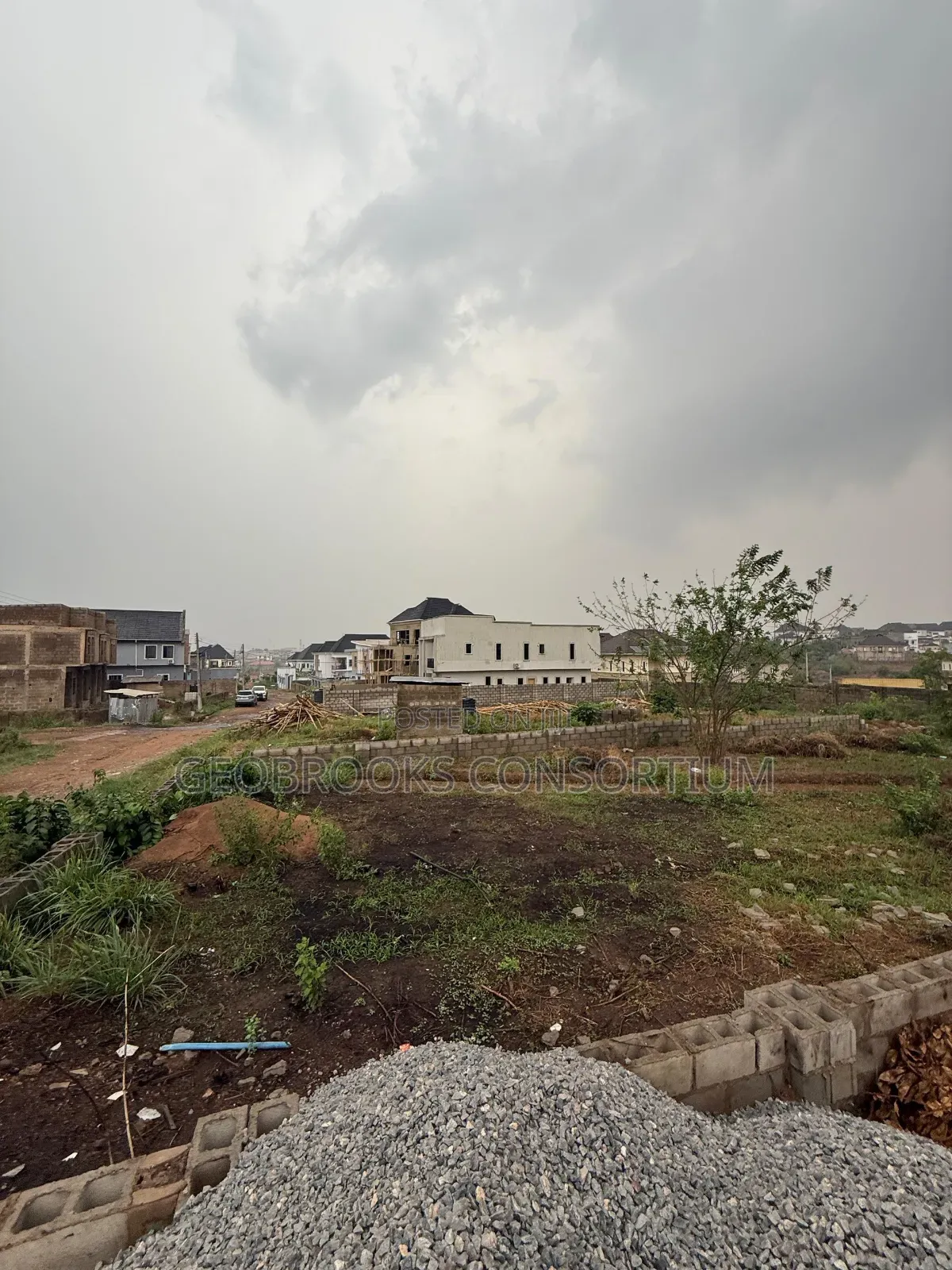 601 SQM Dry Land for Sale in Carlton Gate Estate, Akobo, Ibadan. in Akobo
