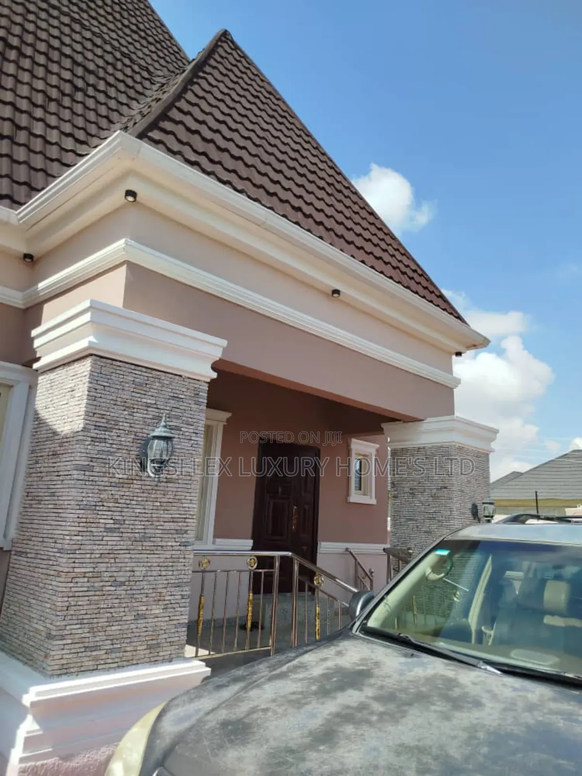 5bdrm Bungalow in Efab Estate Gwarinpa for sale in Gwarinpa