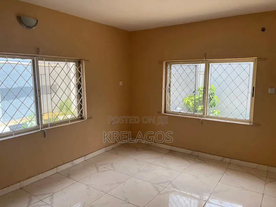 4bdrm Duplex in Sangotedo for sale in Sangotedo