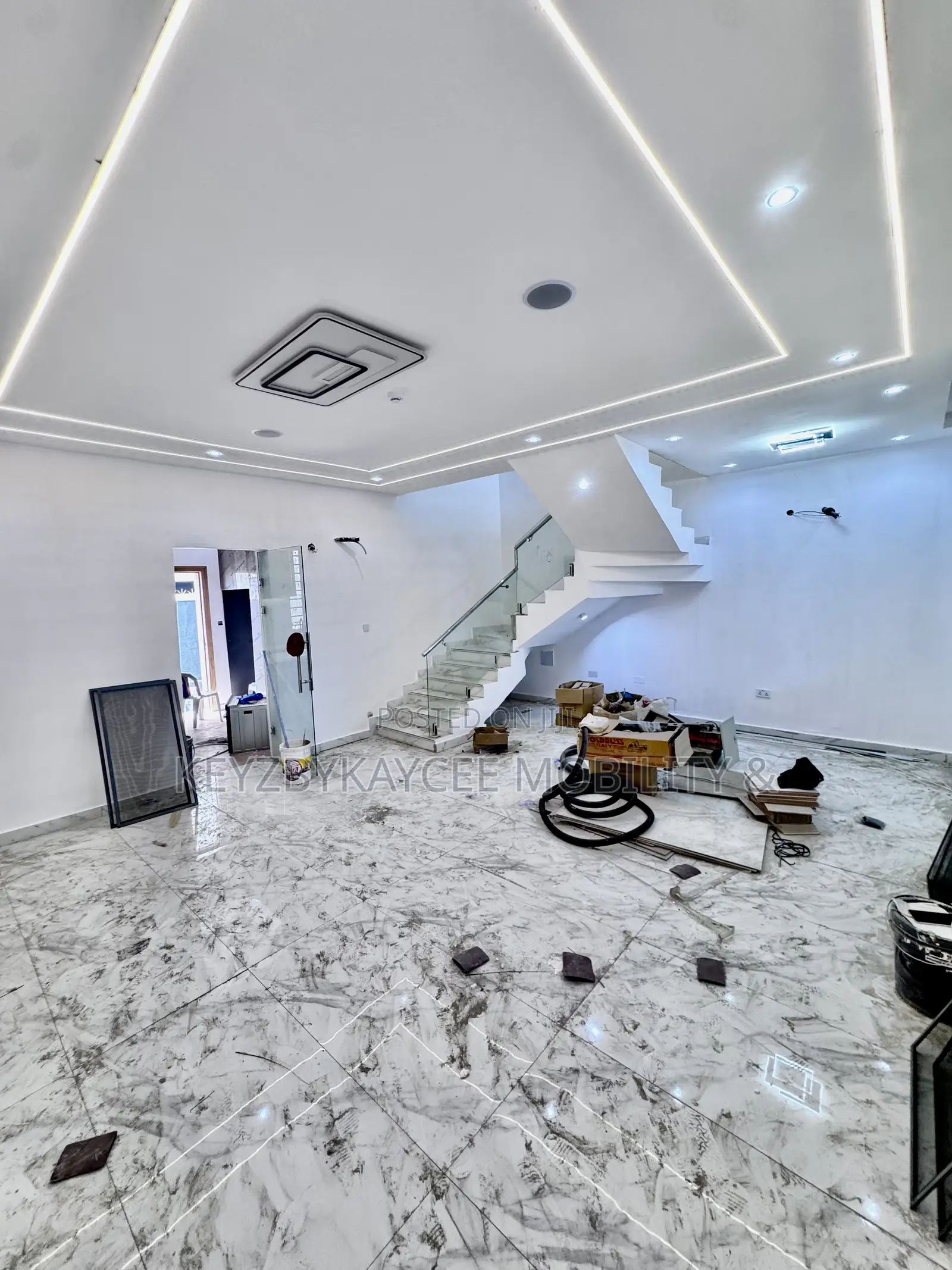 4bdrm Duplex in Ogudu Gra for sale in Ogudu GRA