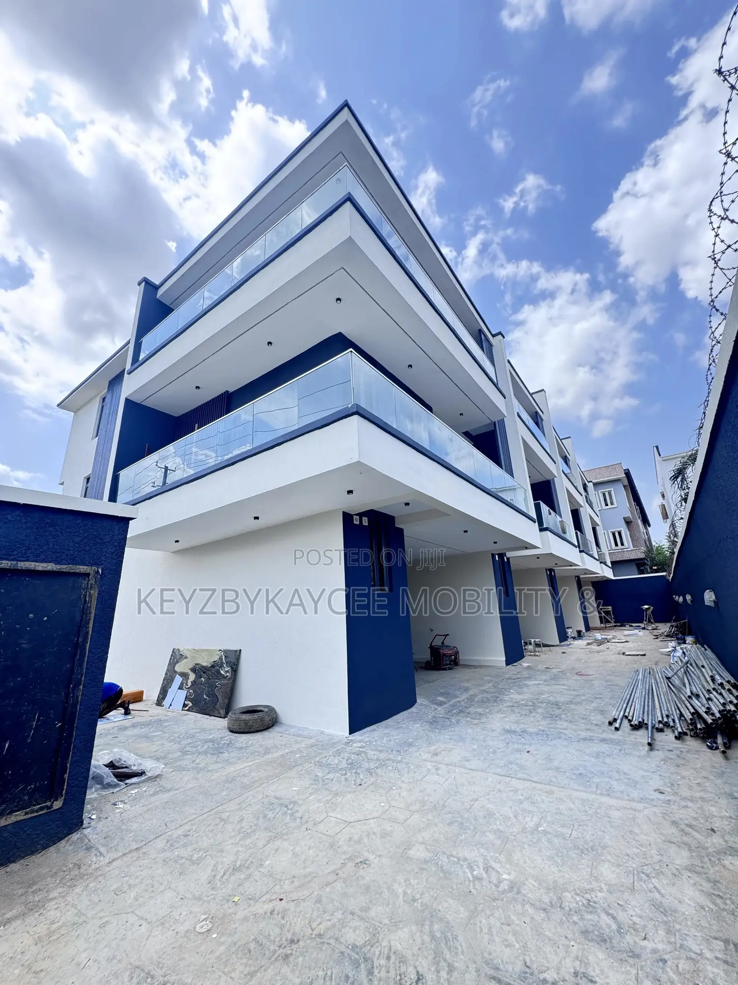 4bdrm Duplex in Ogudu Gra for sale in Ogudu GRA