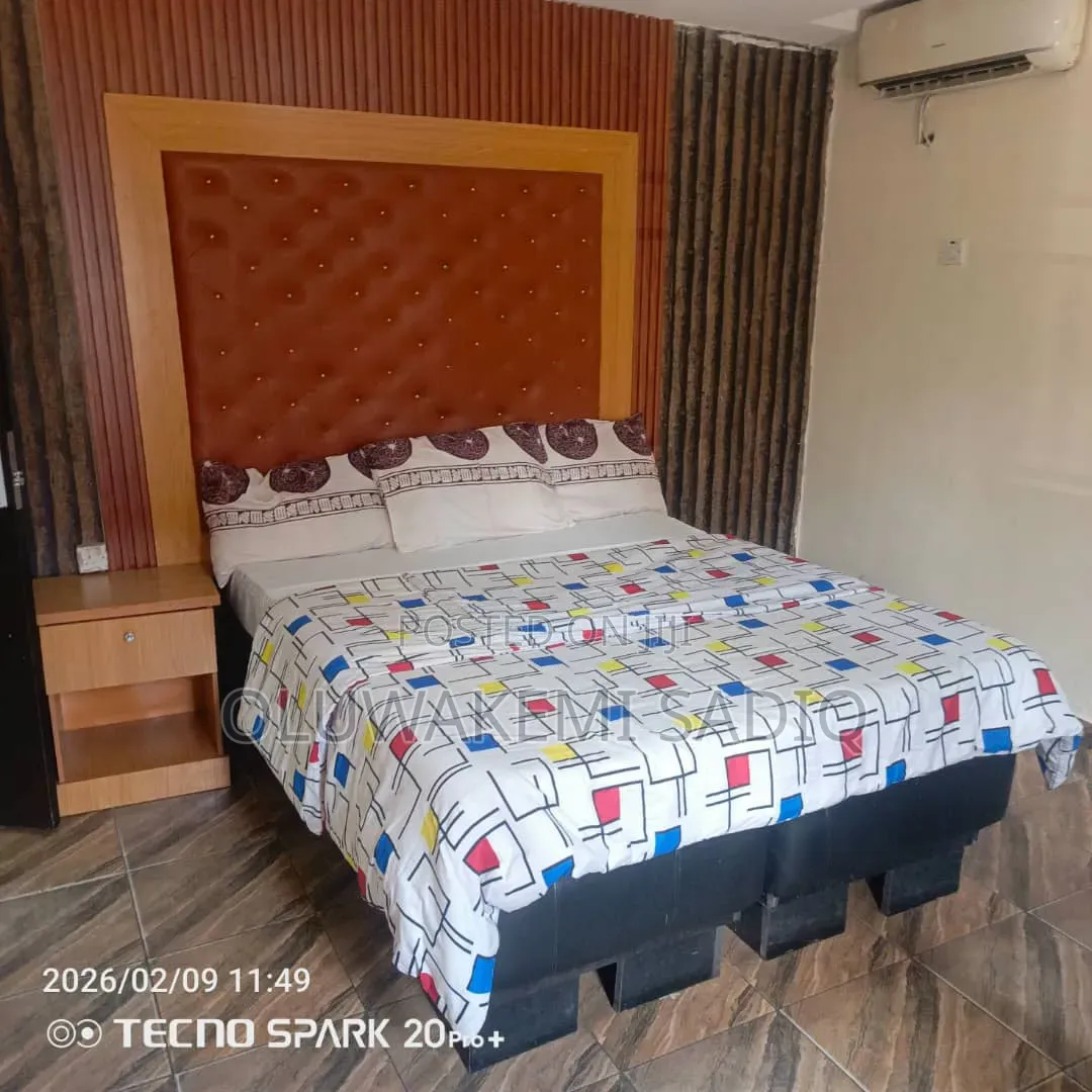 Furnished 6bdrm Apartment in Omole Phase1 for sale in Omole Phase 1