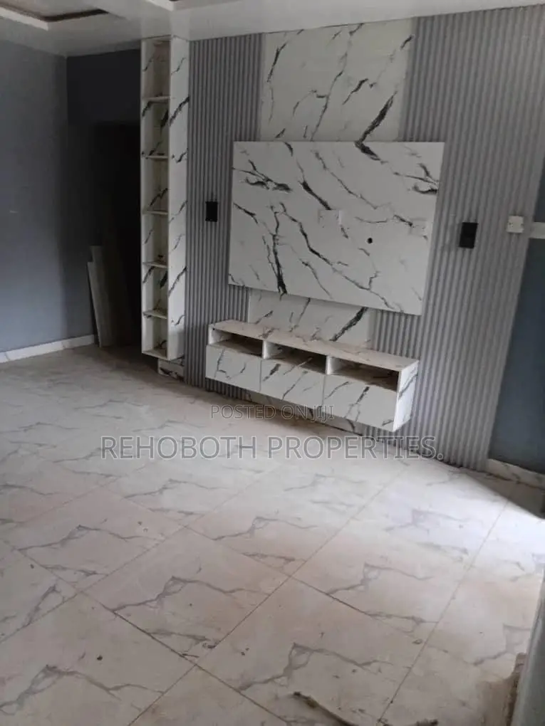 2bdrm Apartment in Oorefe Estate, Akala Express for rent in Akala Express