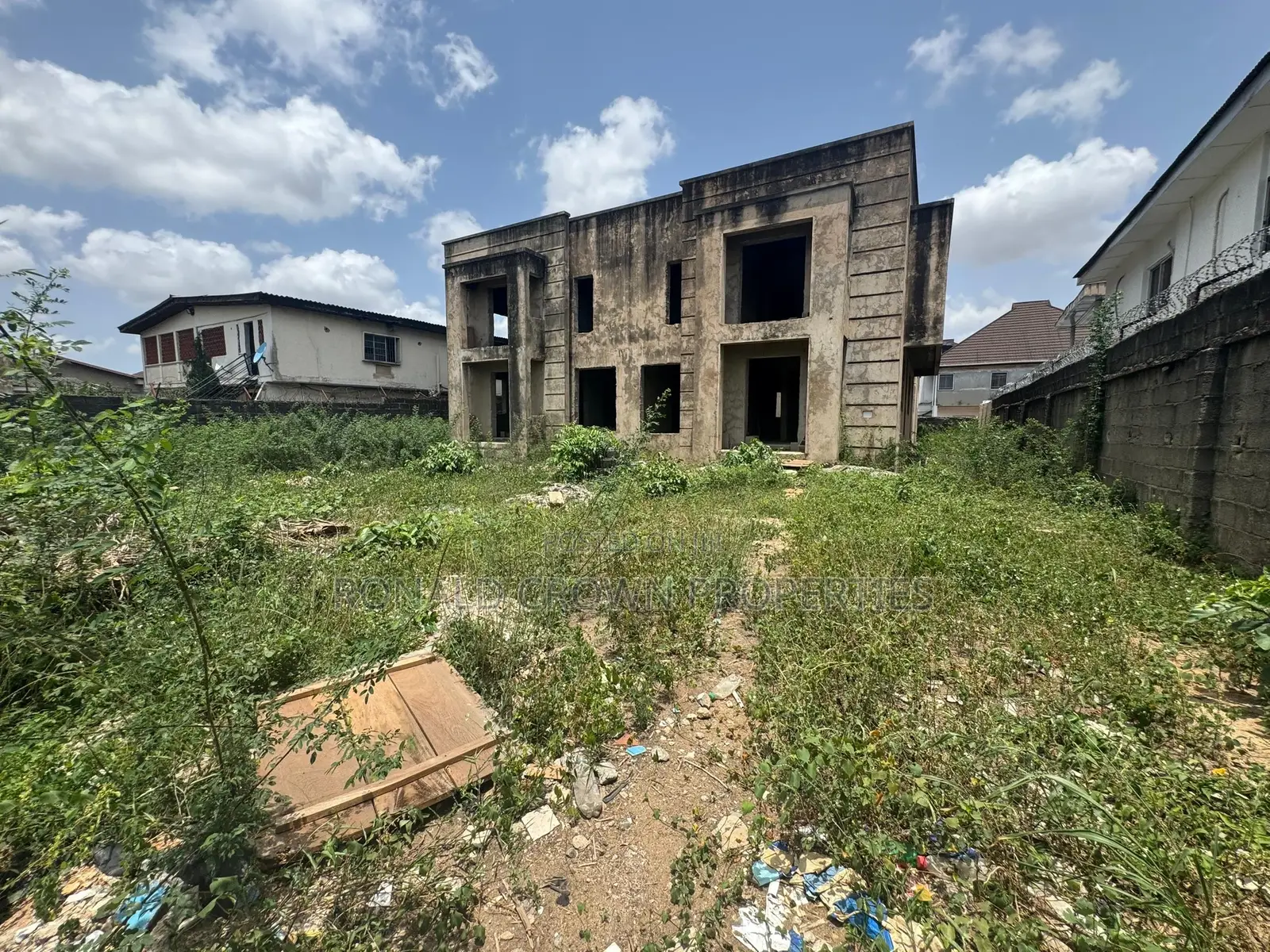 9bdrm Block of Flats in Phase 2 for sale in Phase 2