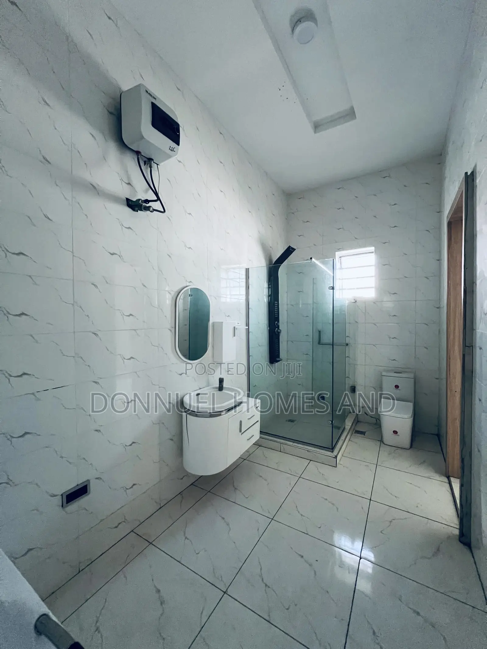 4bdrm Townhouse / Terrace in Ikota for rent in Ikota