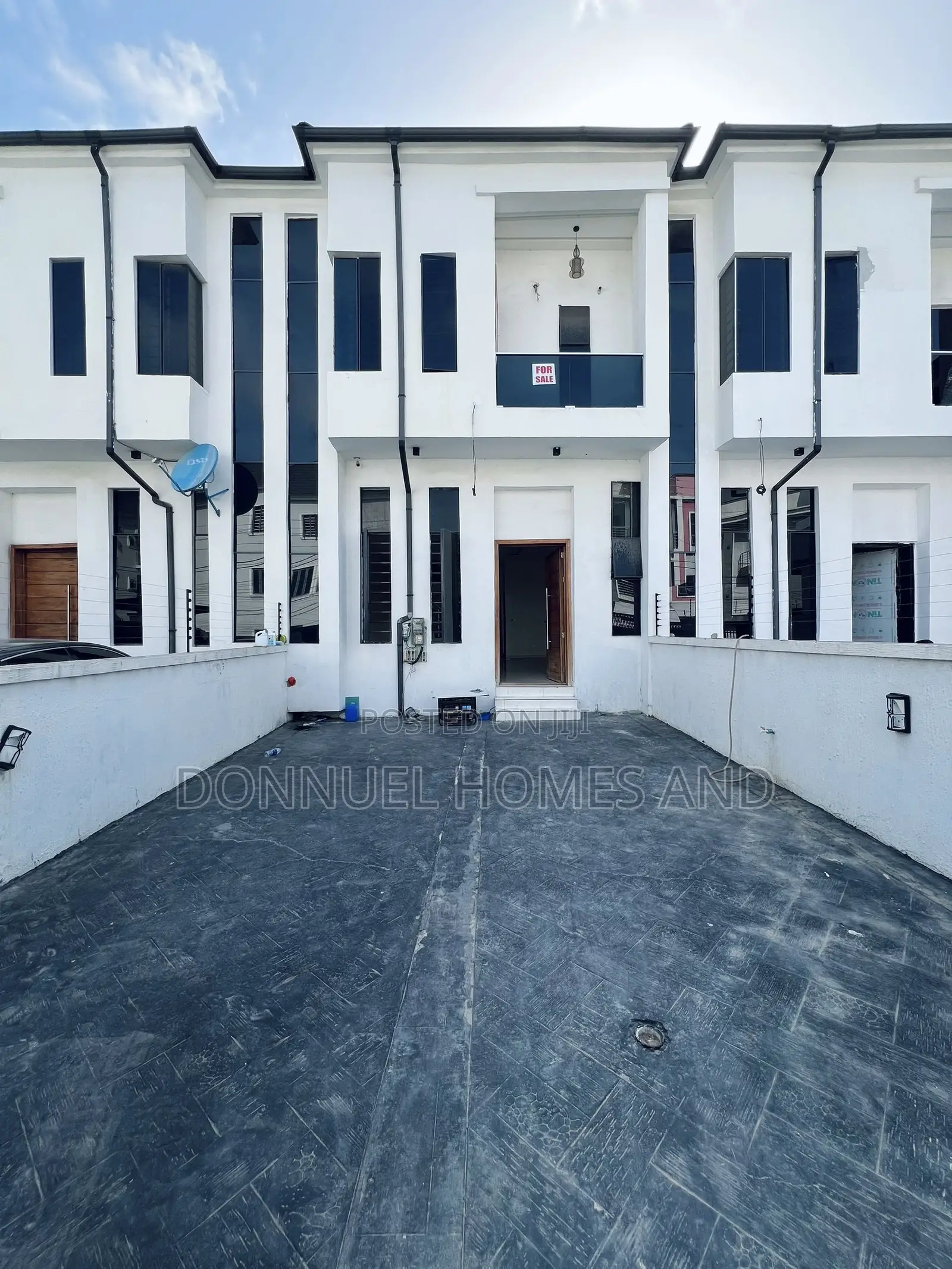 4bdrm Townhouse / Terrace in Ikota for rent in Ikota