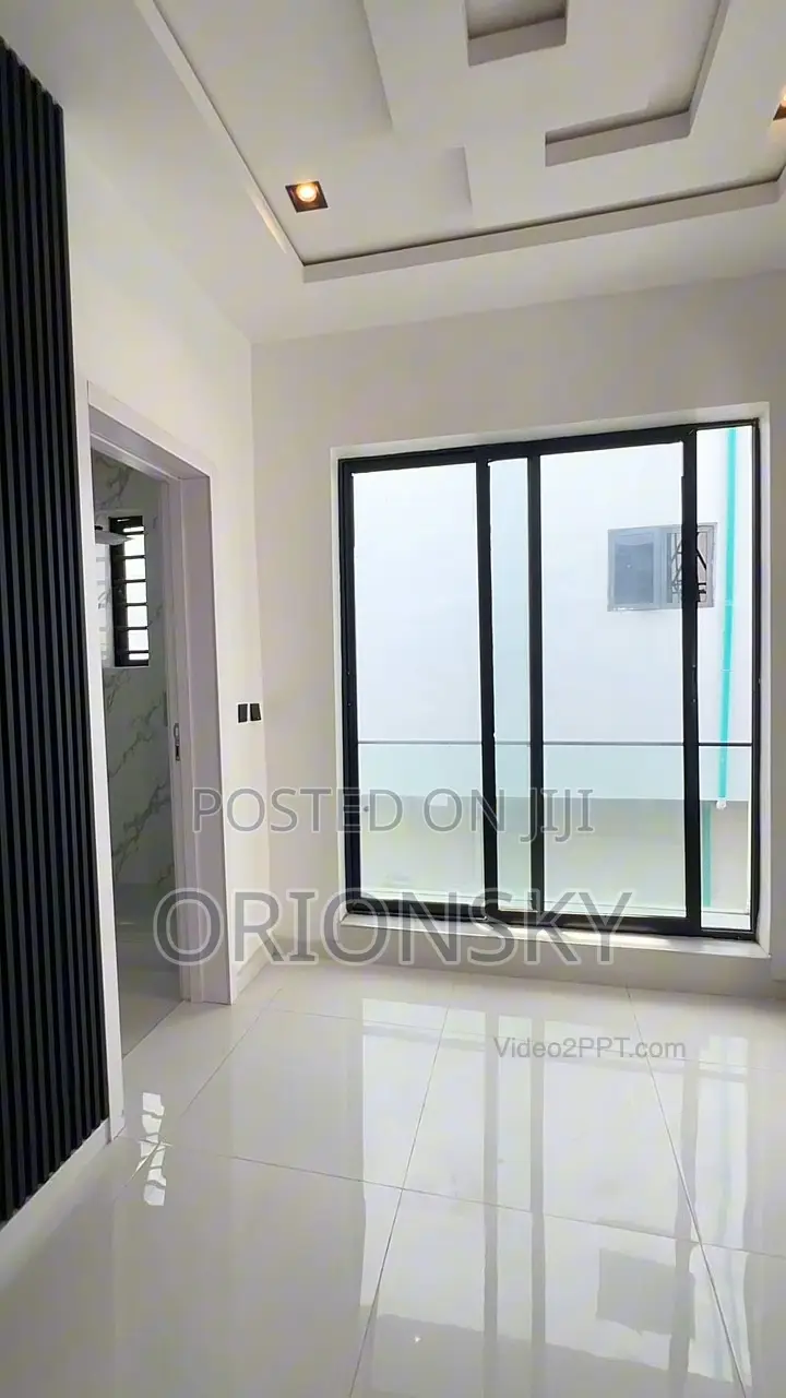 5bdrm Apartment in Chevron for sale in Chevron